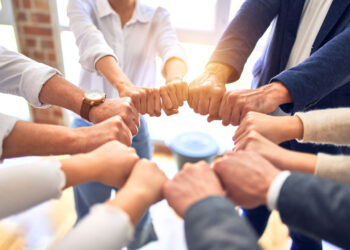 Trabajo en equipo y escucha activa